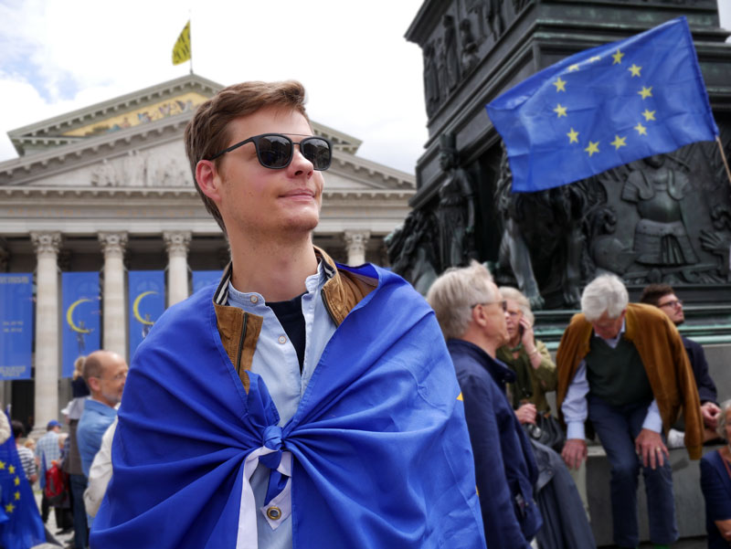 Phil Hackemann bei einer Demonstration