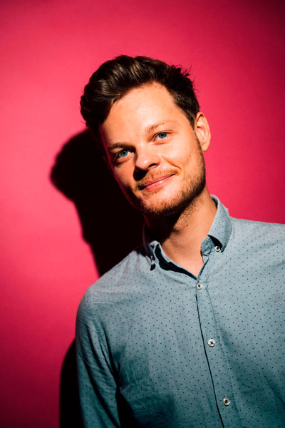 Portraitfoto von Phil Hackemann